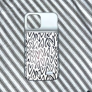 Rechargable case for iPhone 12